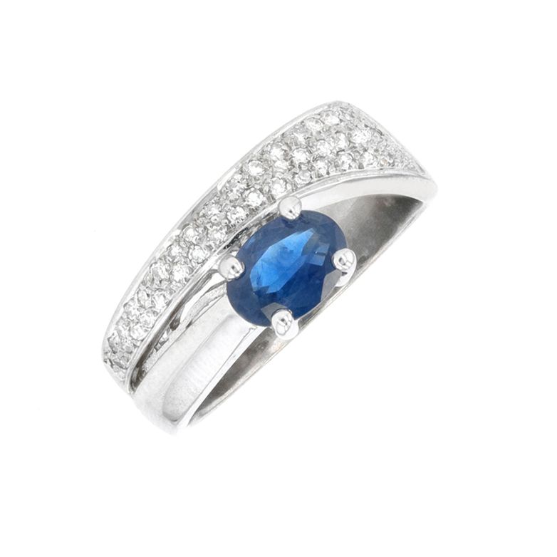 Bague saphir 0.93 carat et diamants 0.19 carat or blanc 6.42g Comme neuf -  reconditionné disponible sur Gemme Les Bijoux